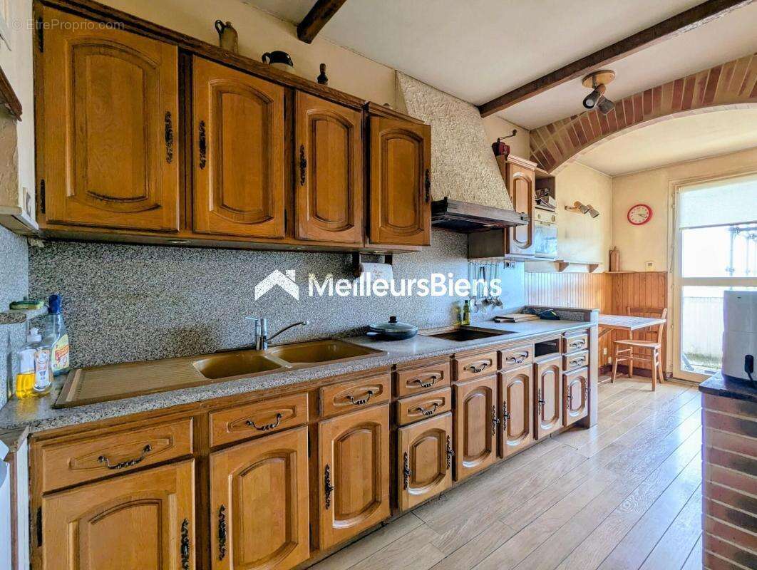 Appartement à LES MUREAUX