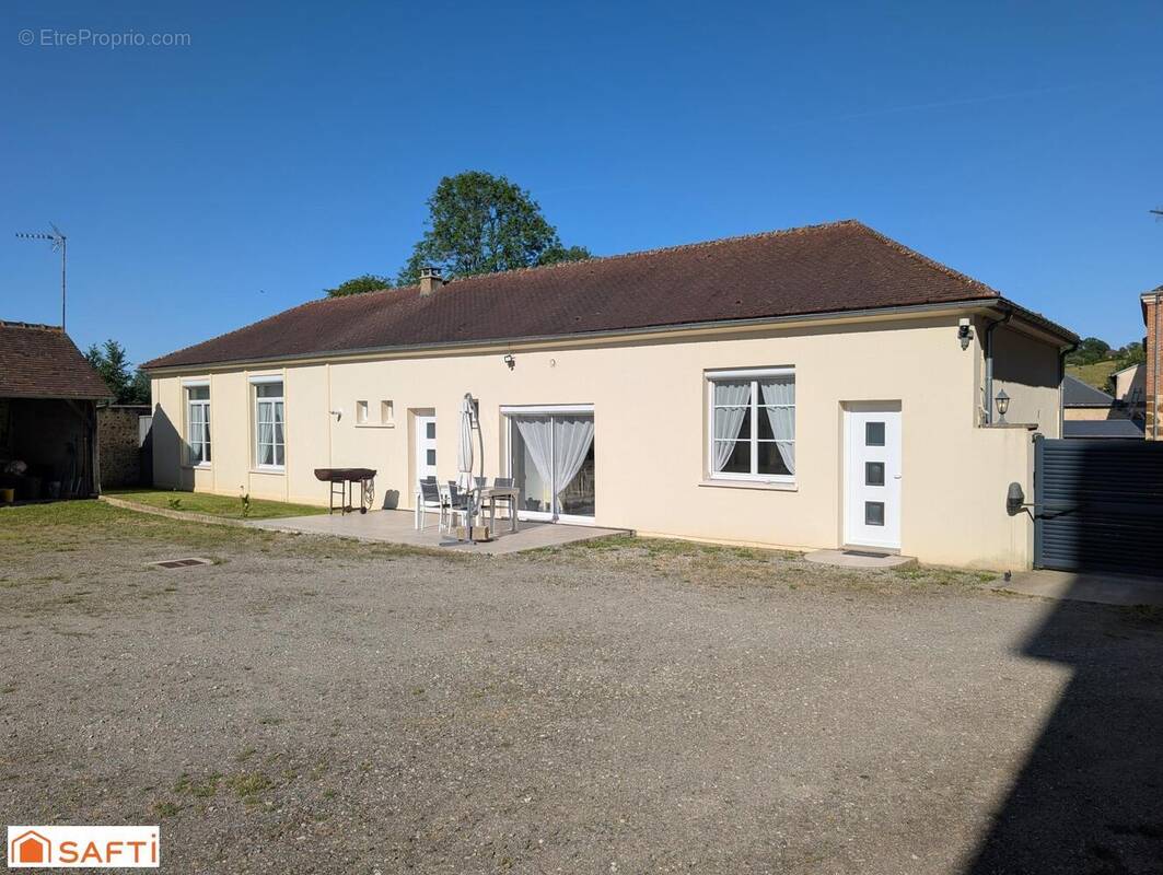 Photo 1 - Maison à FEINGS