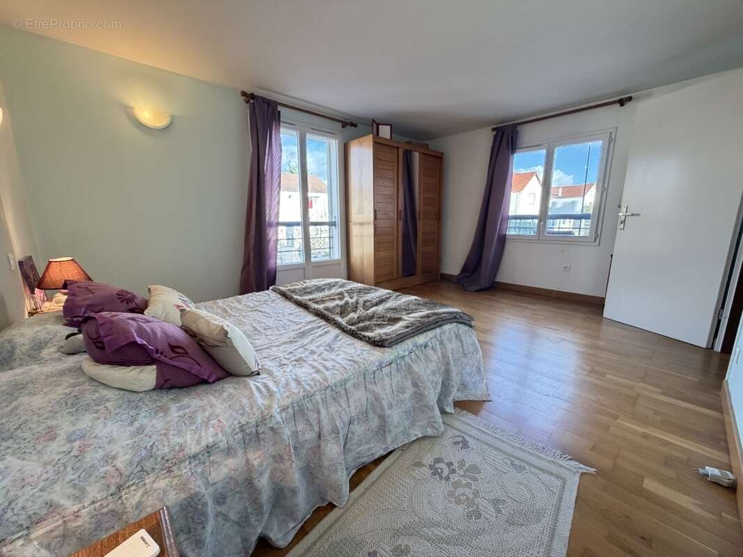 Maison à CHAMPIGNY-SUR-MARNE