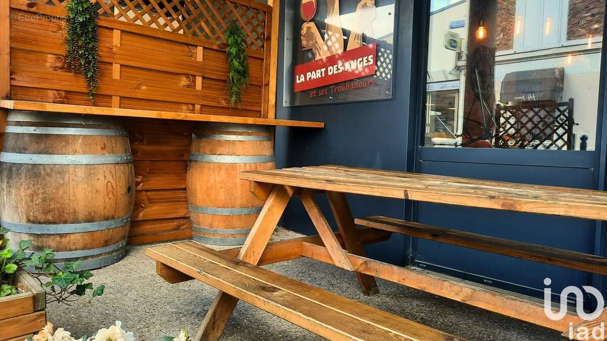 Photo 2 - Commerce à BURES-SUR-YVETTE