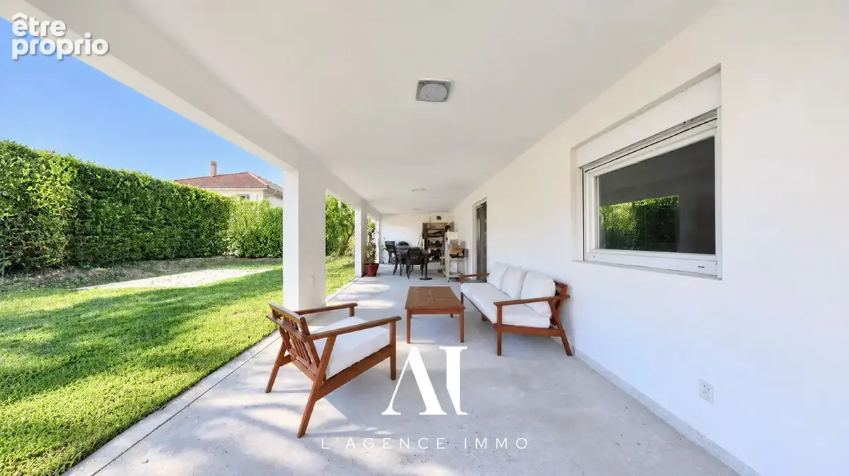 Maison 7 pièces 202 m² à vendre à Cessy (01170) - photo 6