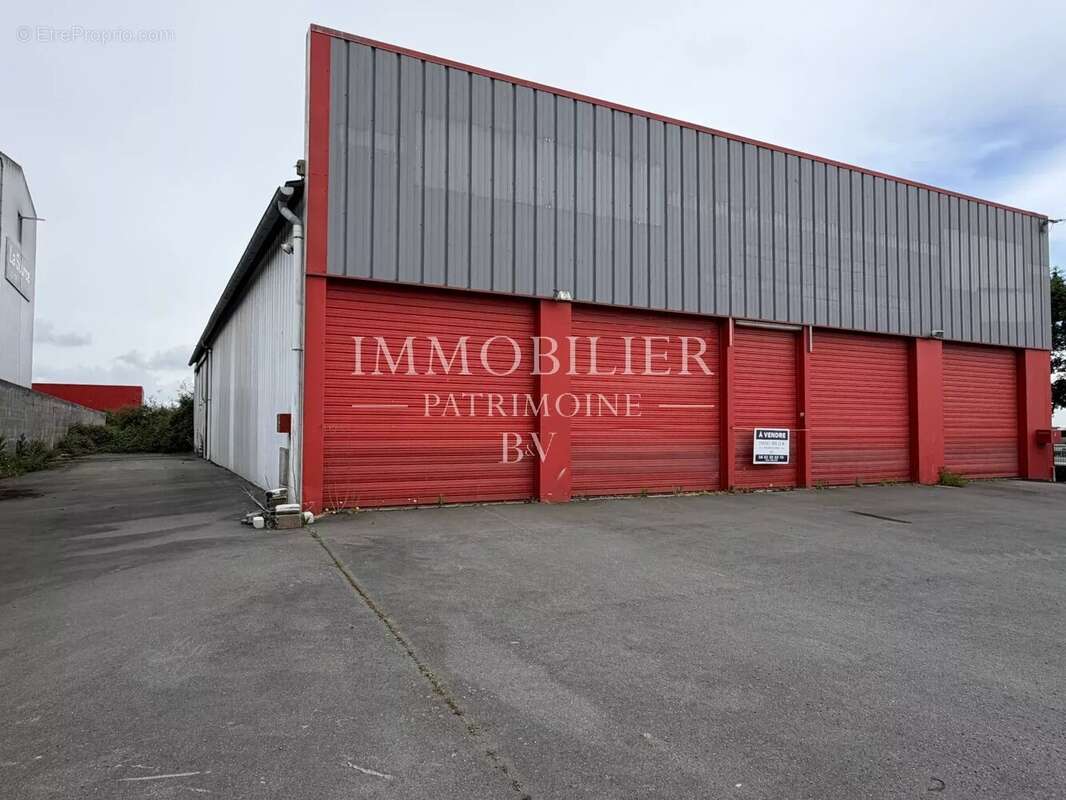 Commerce à LA RENAUDIERE