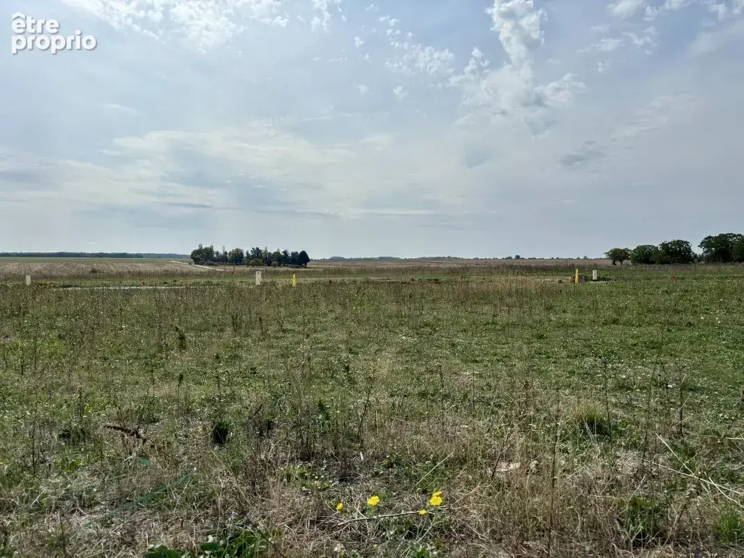 Terrain viabilisé - lot48 - Vouillé - photo 1