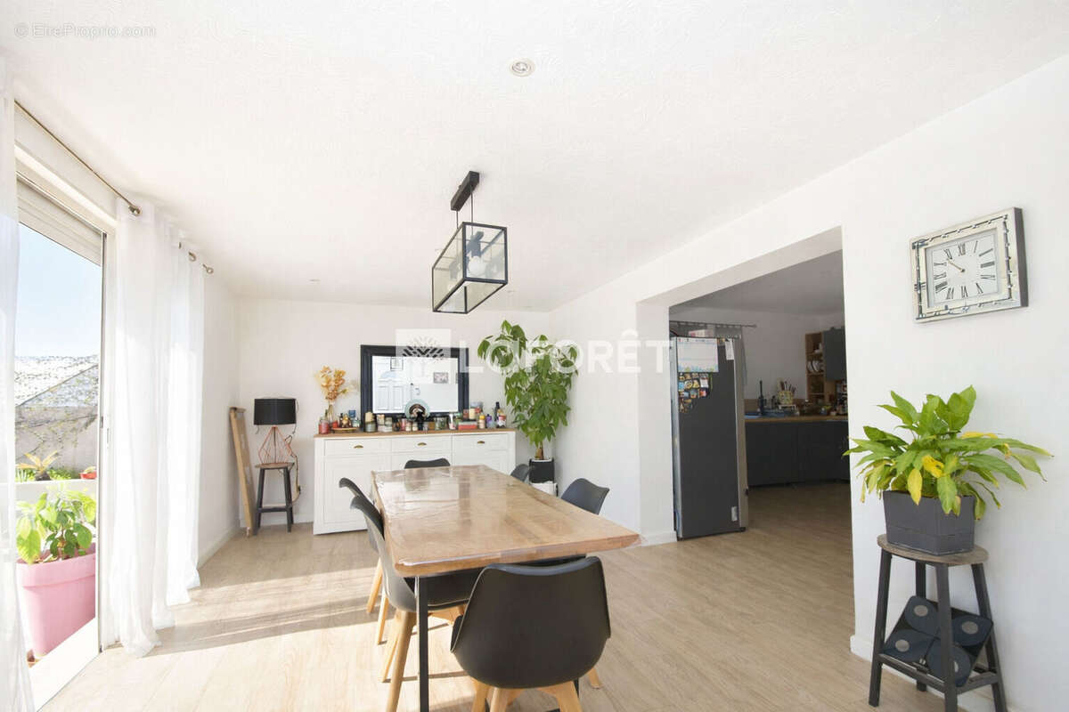 Tourrettes maison mixte habitation & local artisanal  302 m² - photo 2