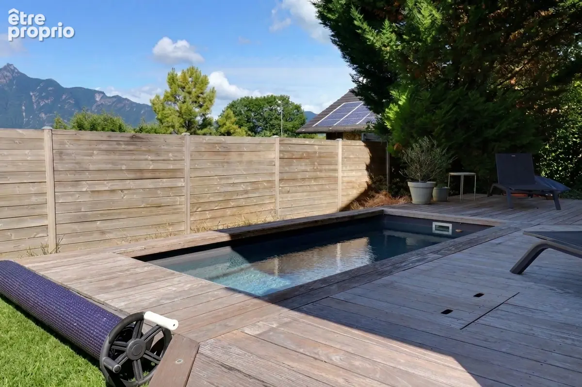 Photo Maison à Mouxy au prix de 490 000€