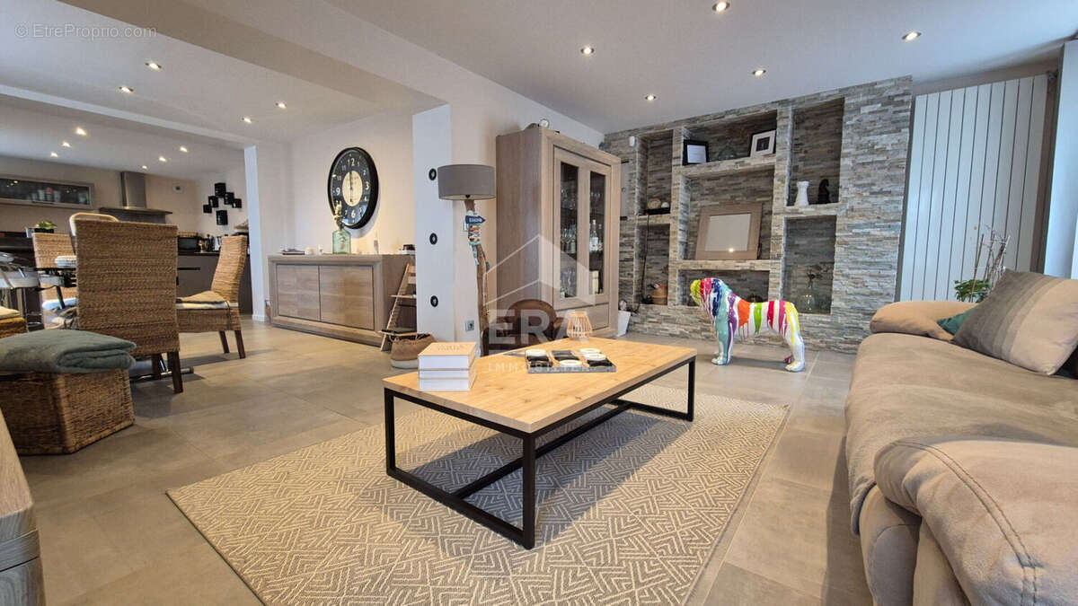 Maison à GRISY-SUISNES