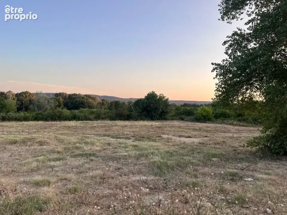 Photo Terrain à Laudun-L'ardoise au prix de 144 000€
