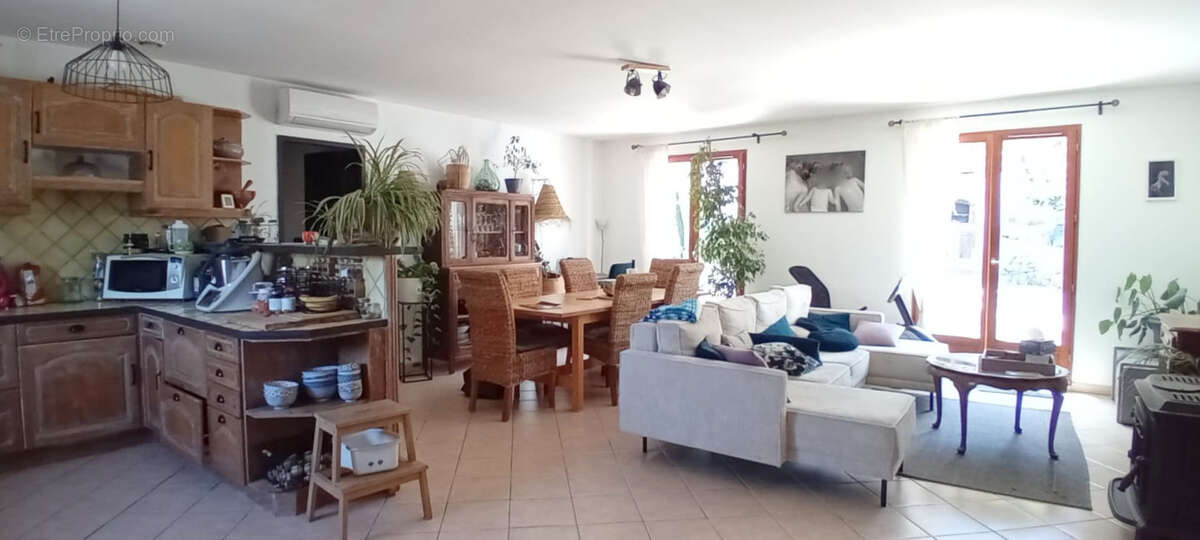 Maison à MAZAUGUES