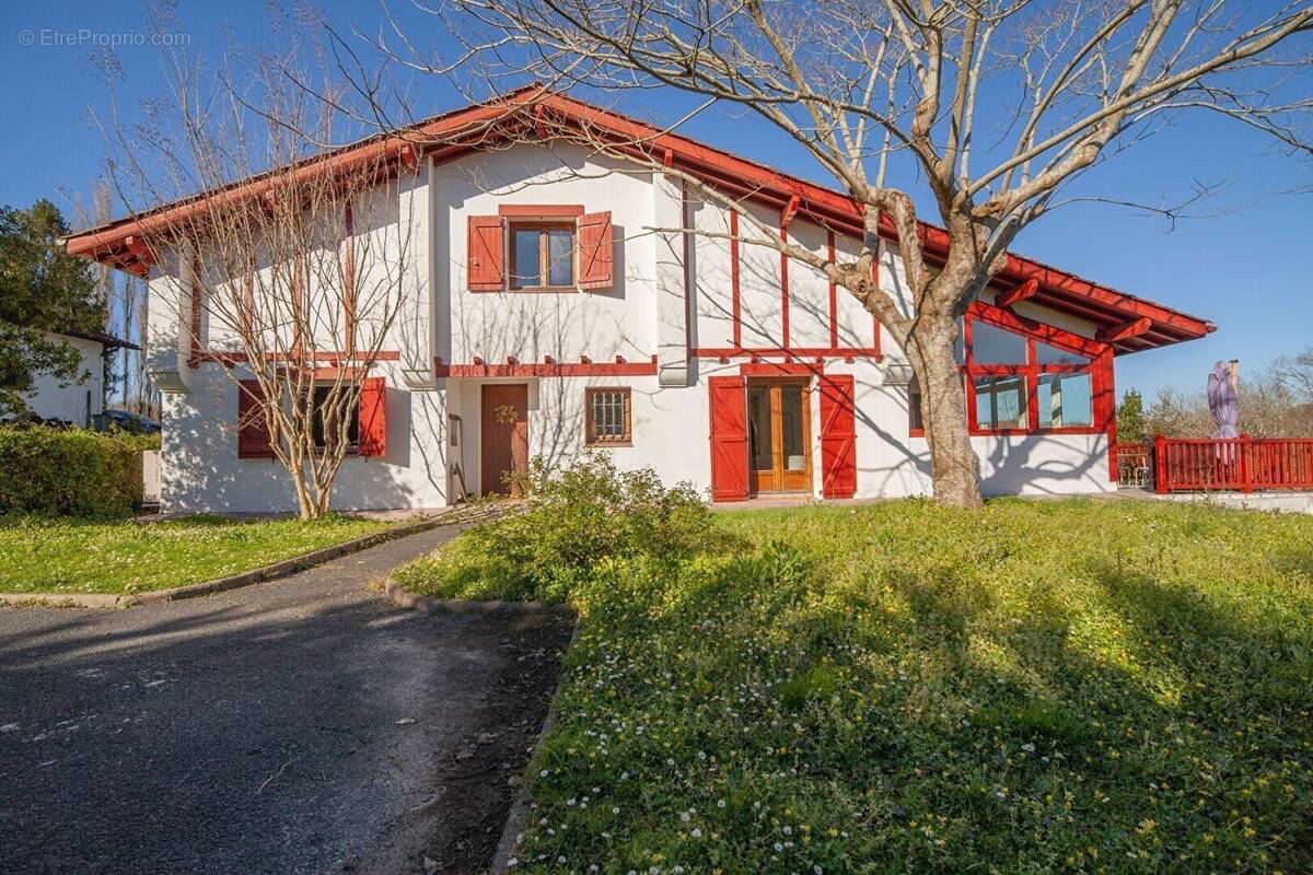 Maison à ARCANGUES
