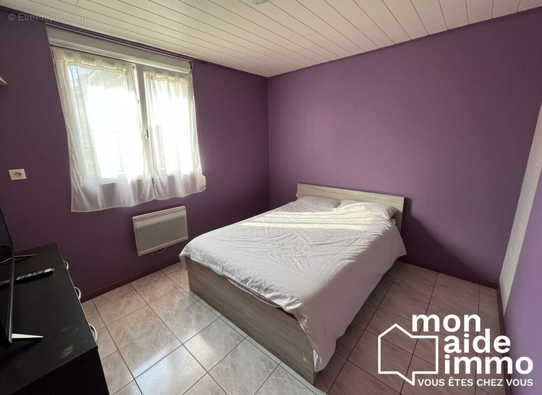 Maison 147 m² à Coutras  - photo 7