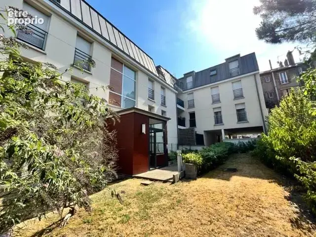 Photo Appartement à Argenteuil au prix de 230 000€