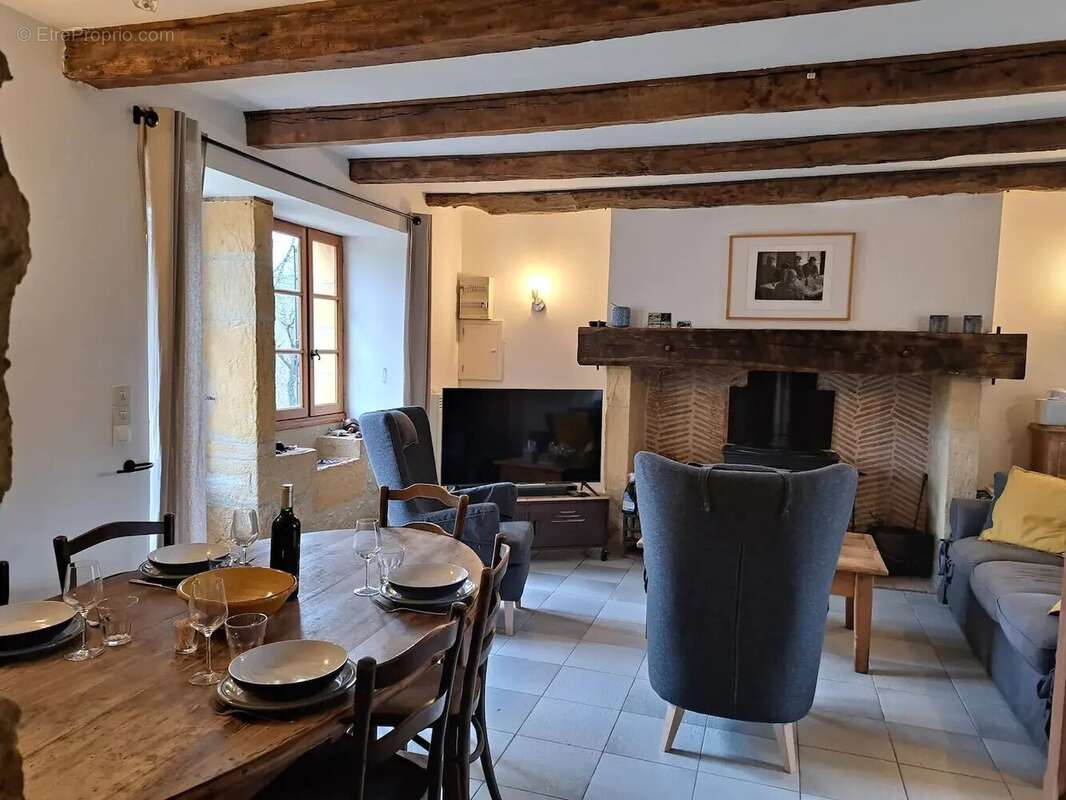 Maison à MONPAZIER