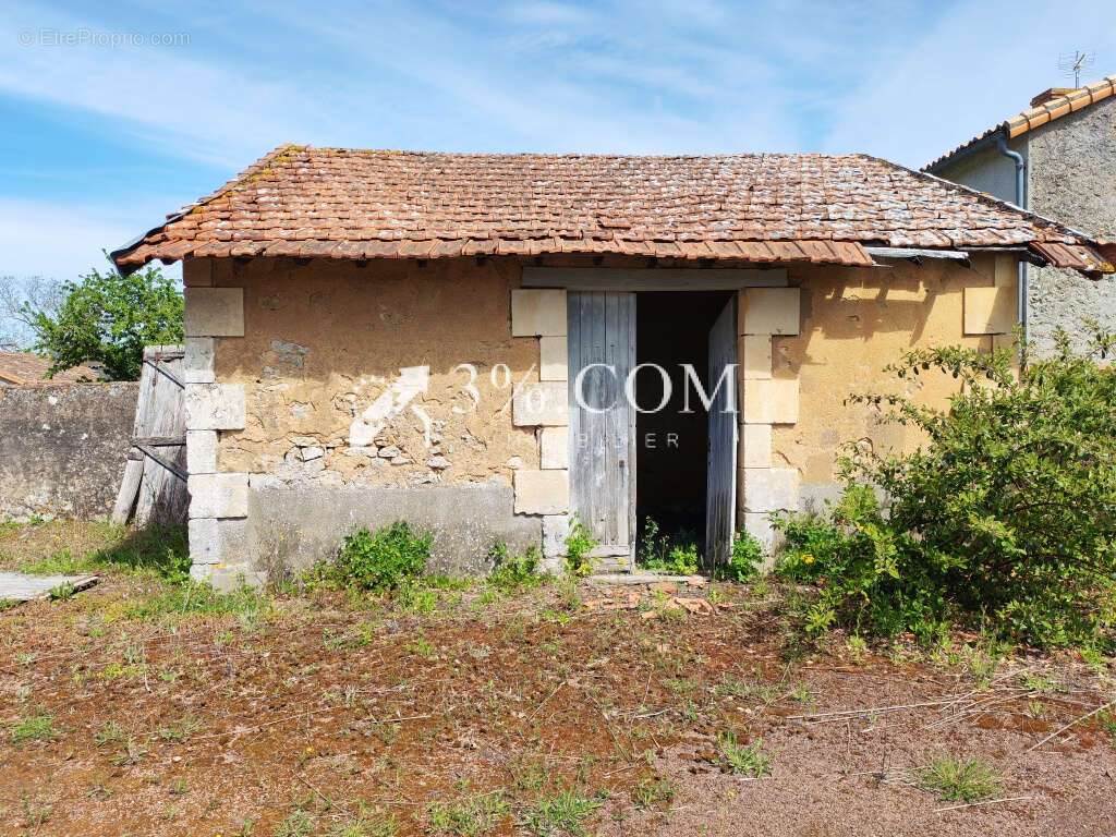 Ensemble immobilier à fort potentiel , ancienne école,  Comm - photo 13