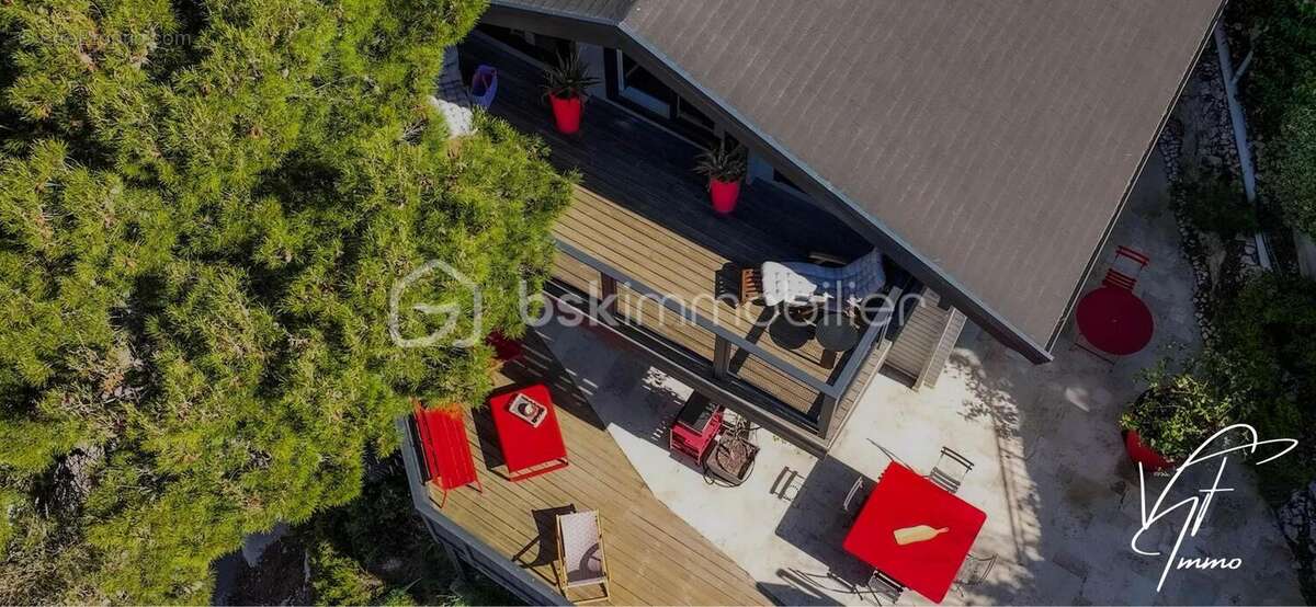 Maison à LE CASTELLET