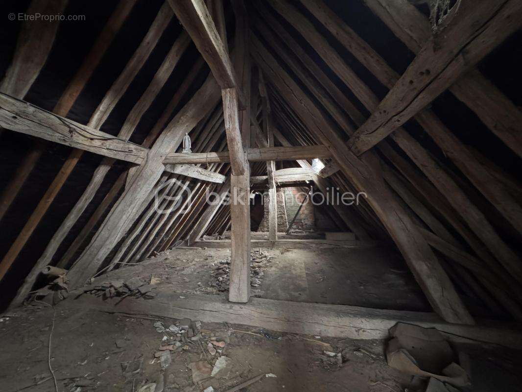Maison à DAMVILLE