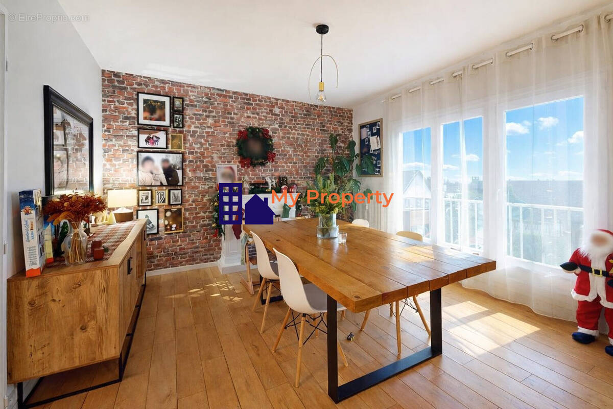 Appartement à HOUILLES