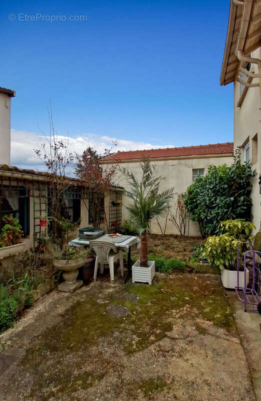 Maison à NANTERRE