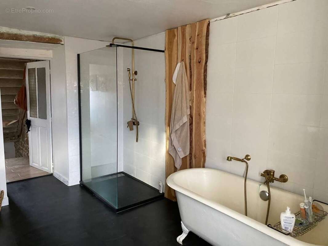Propriete à vendre 5 pièces ARCONSAT (63) - photo 20