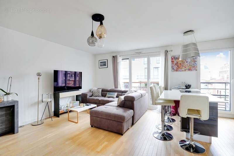 Appartement à SURESNES