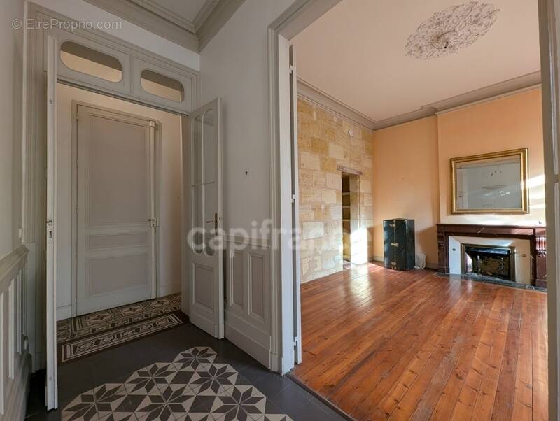 Appartement à BORDEAUX