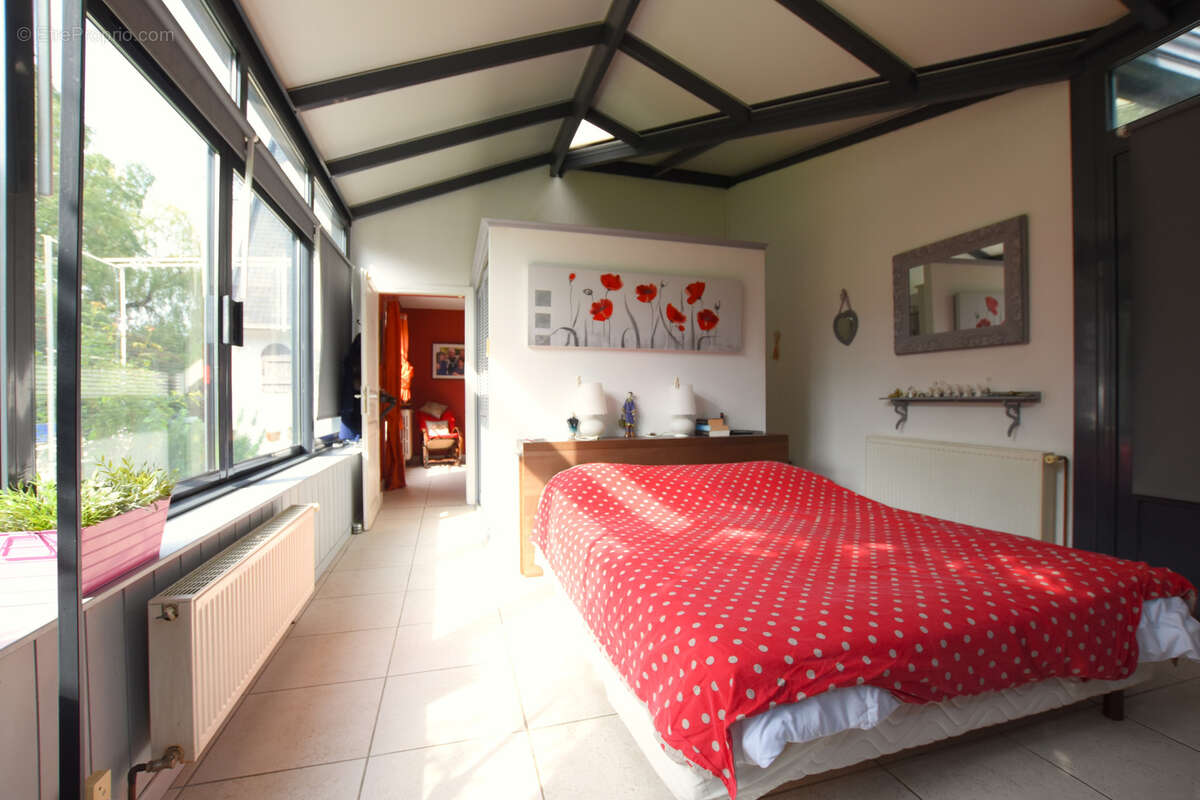 Maison à LES ESSARTS-LE-ROI