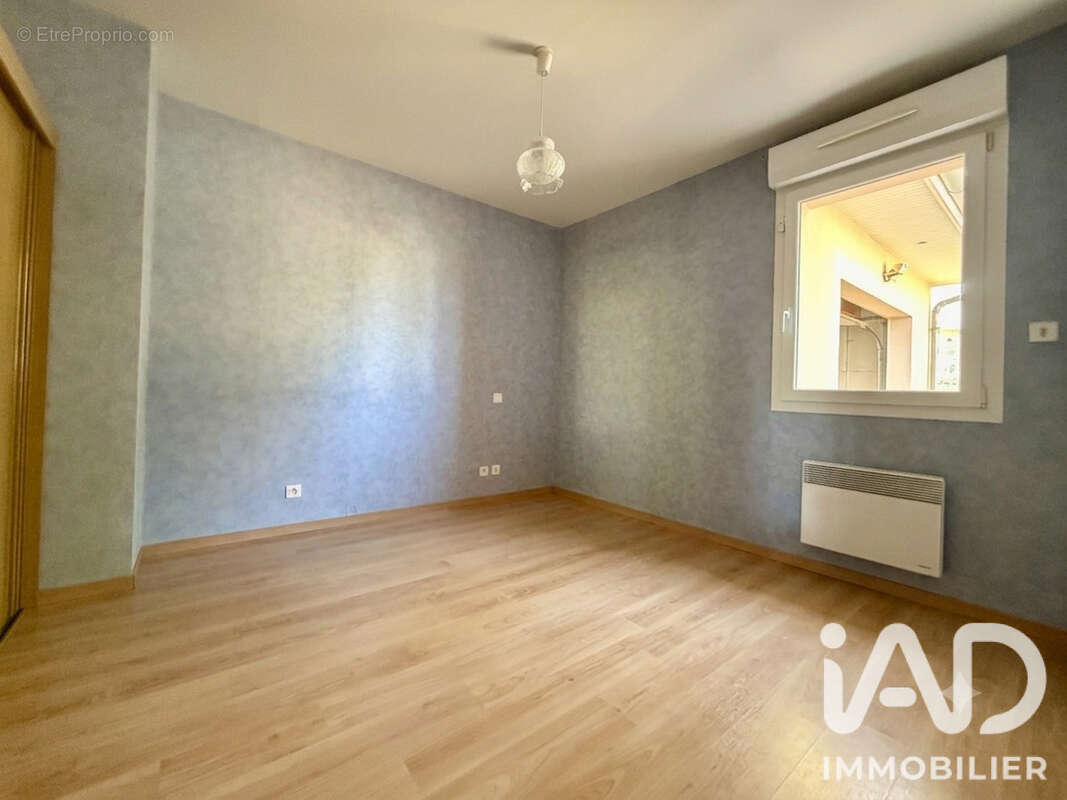 Maison 104 m² à Naucelle  - photo 8