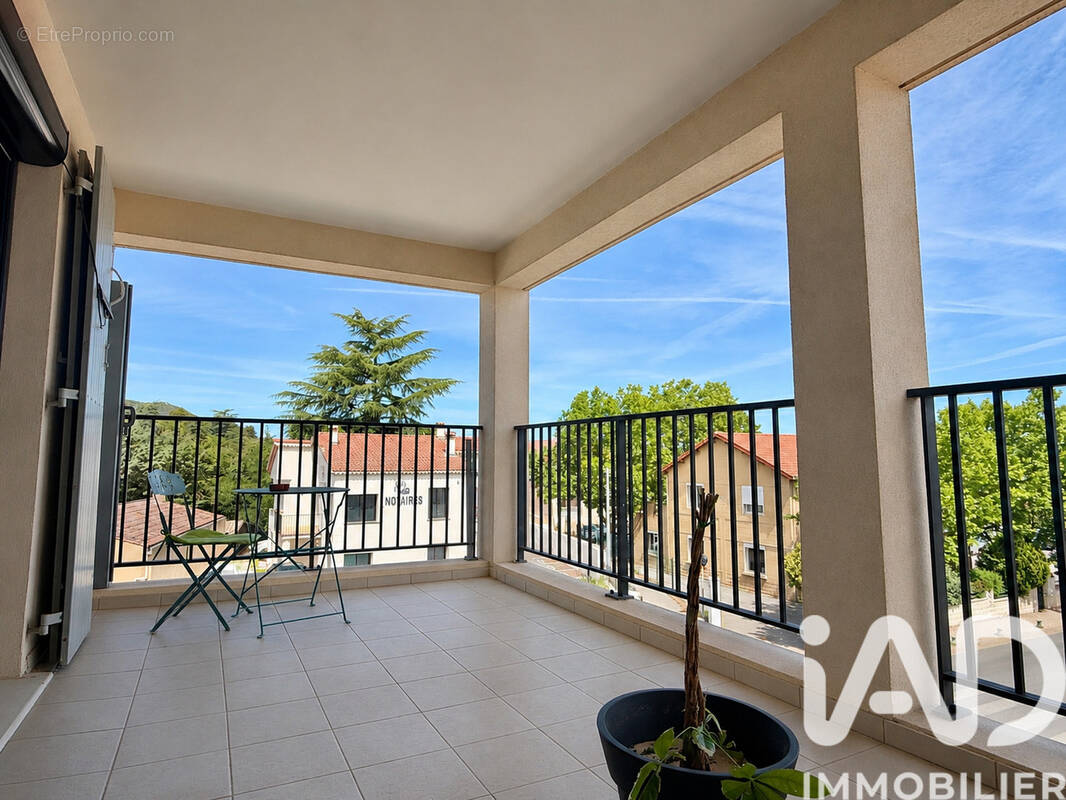 Photo 1 - Appartement à SAINT-MAXIMIN-LA-SAINTE-BAUME