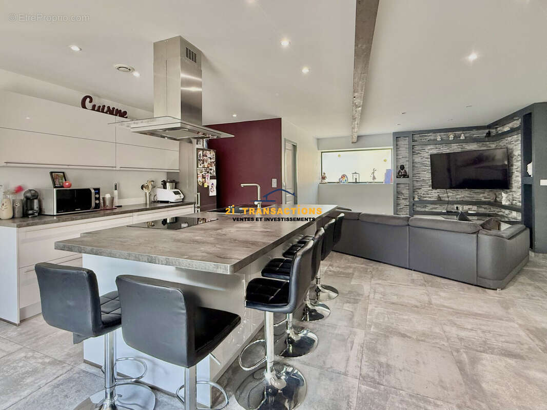 Appartement à CHATEAUNEUF