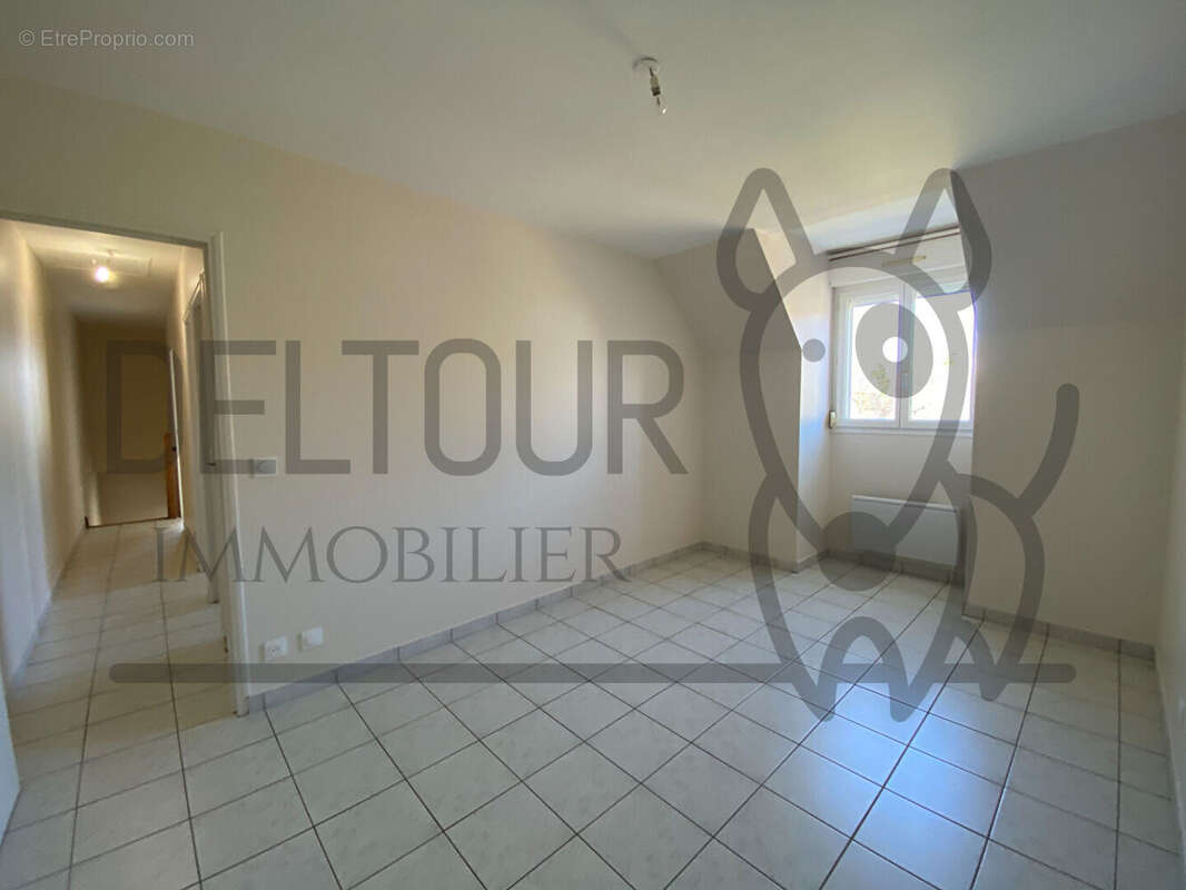 Maison à FAREMOUTIERS