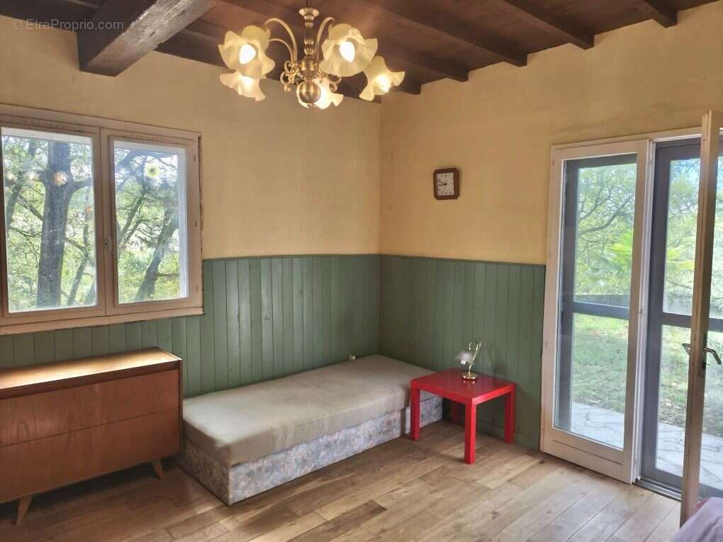Maison à VIC-FEZENSAC