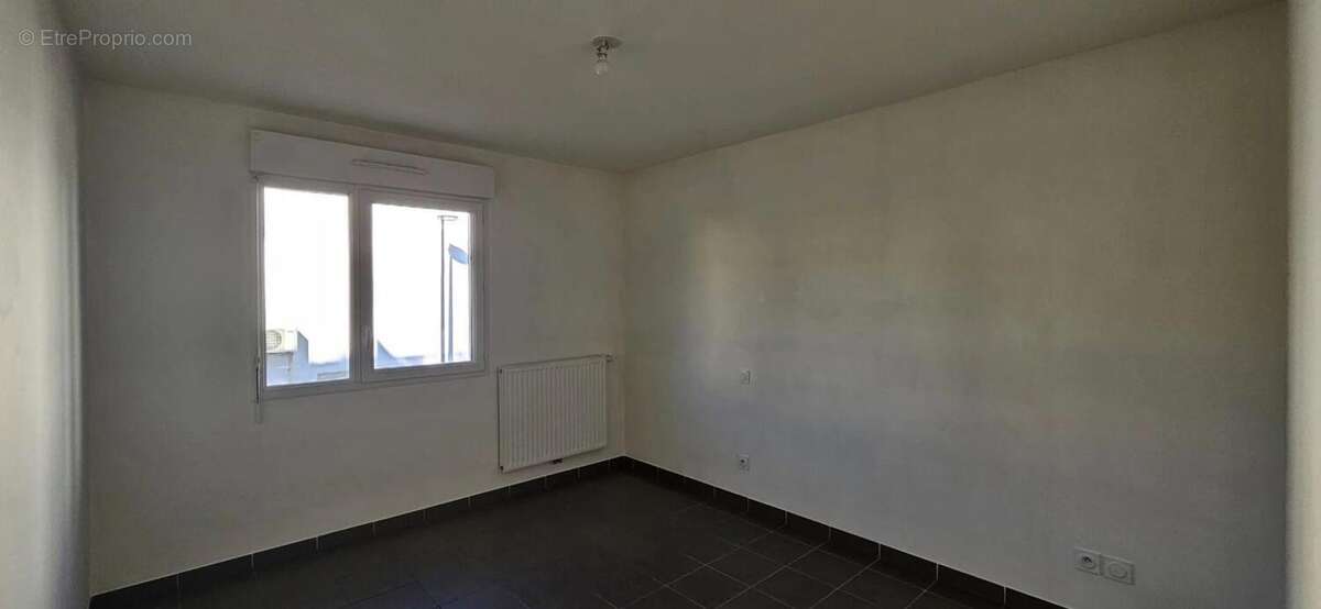 LA SEYNE SUR MER Portes Marines - T3 avec balcon + parking - photo 6