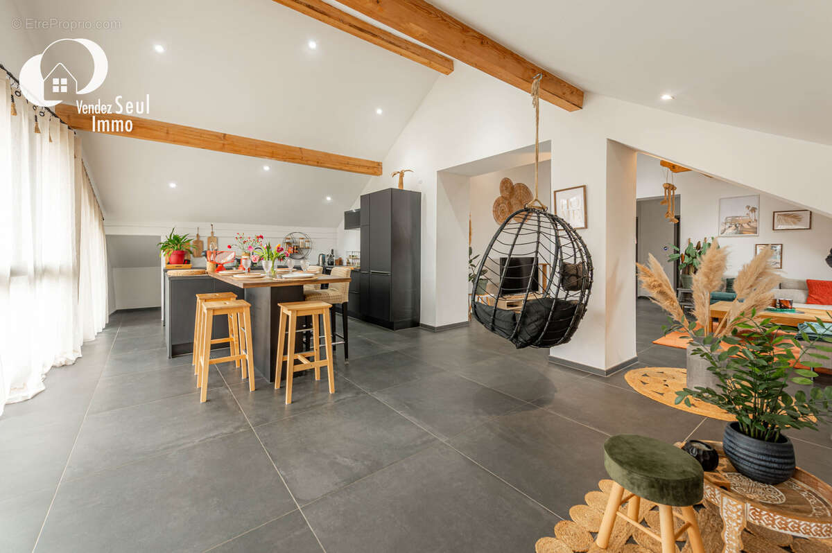 Appartement à BALLAISON