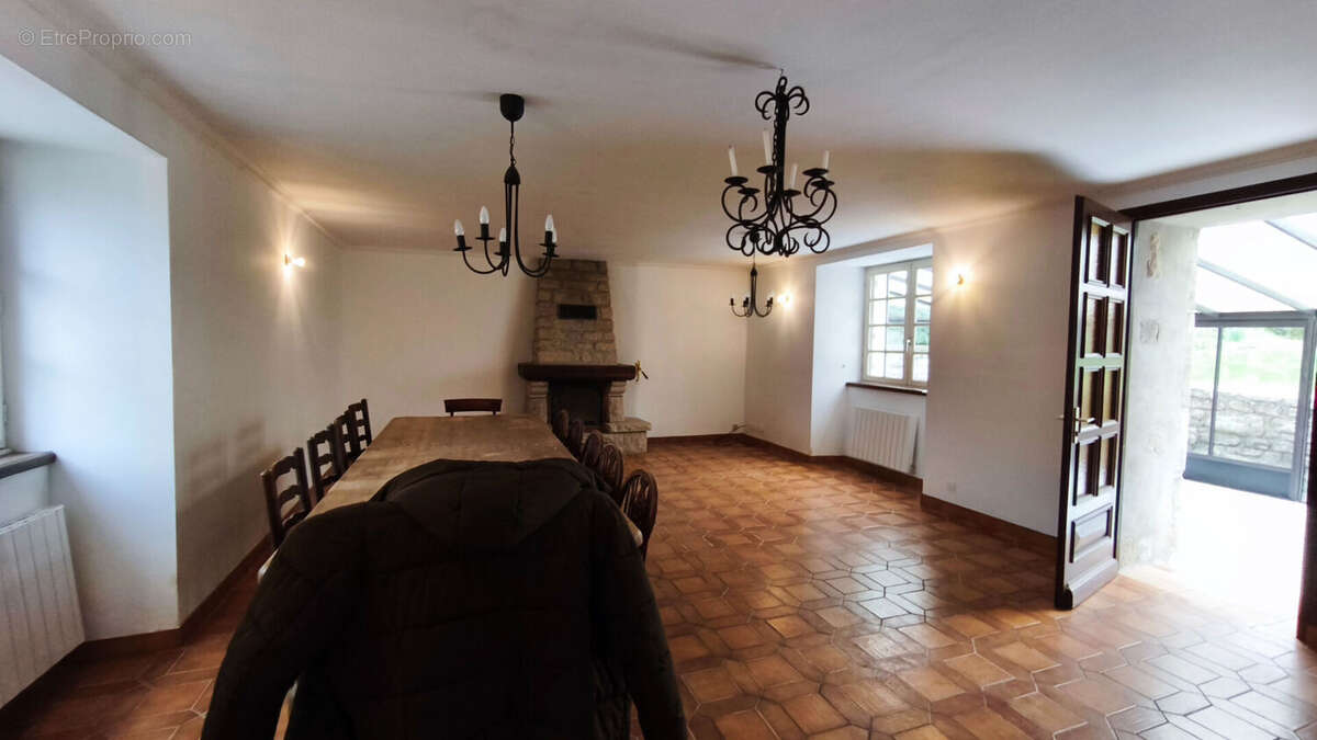 Maison à SEGLIEN
