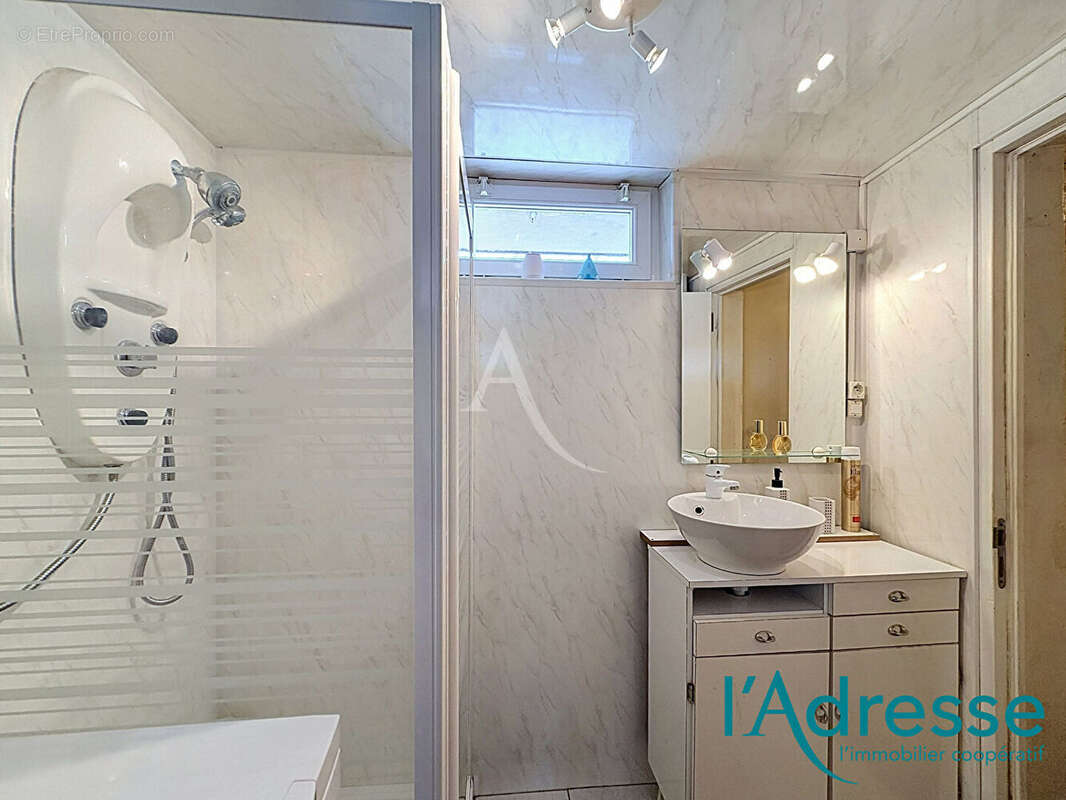 Maison Ernee 4 pièce(s) 95 m², terrain 868 m² - photo 5