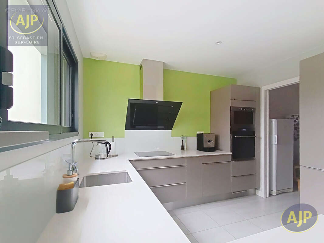 Maison Orvault Bourg,152 m², 5 Chambres, - photo 4