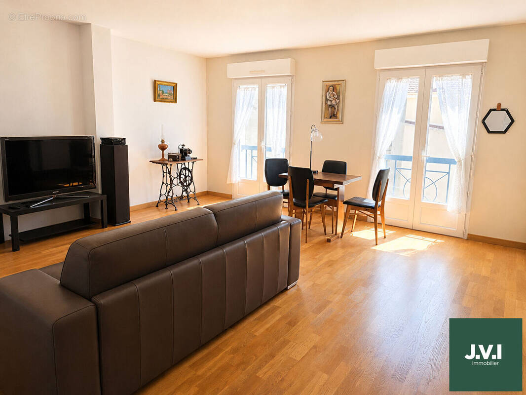 Appartement à ENGHIEN-LES-BAINS