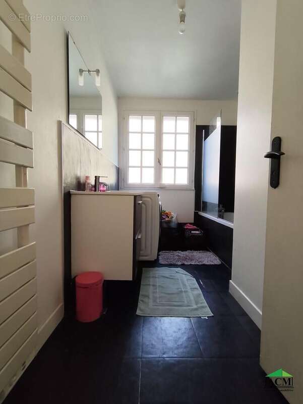 Maison à MERY-SUR-OISE