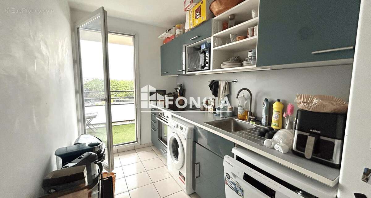 Appartement à L'HAY-LES-ROSES