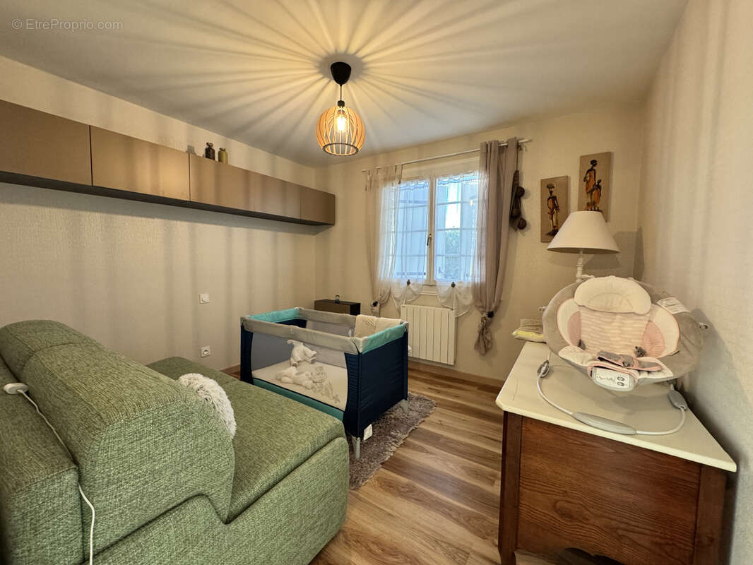 Maison à BARBEZIEUX-SAINT-HILAIRE