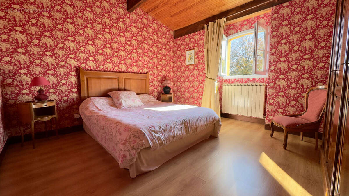 Maison à FOUGUEYROLLES