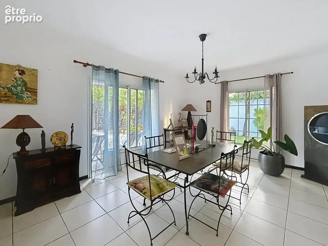 Maison 154 m² à Saint-Pierre  - photo 9