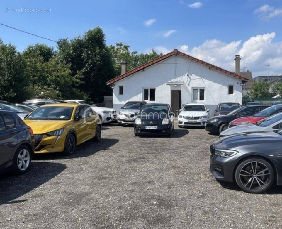 Commerce à ATHIS-MONS