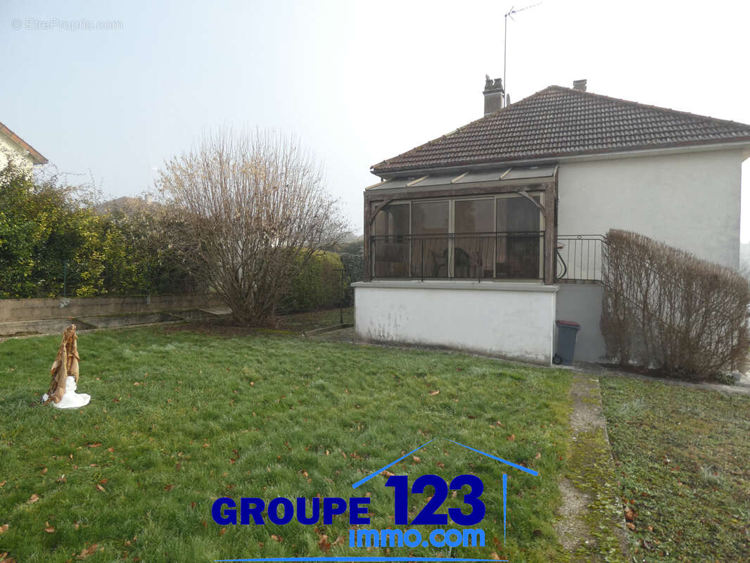 Maison à BRIENON-SUR-ARMANCON