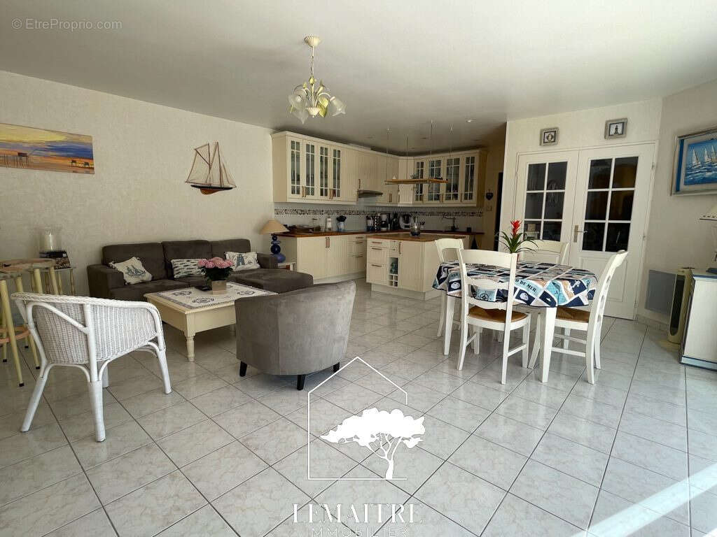 Au calme, maison plain pied 4 chambres + jardin d'hiver, piscine et garage ! - photo 30