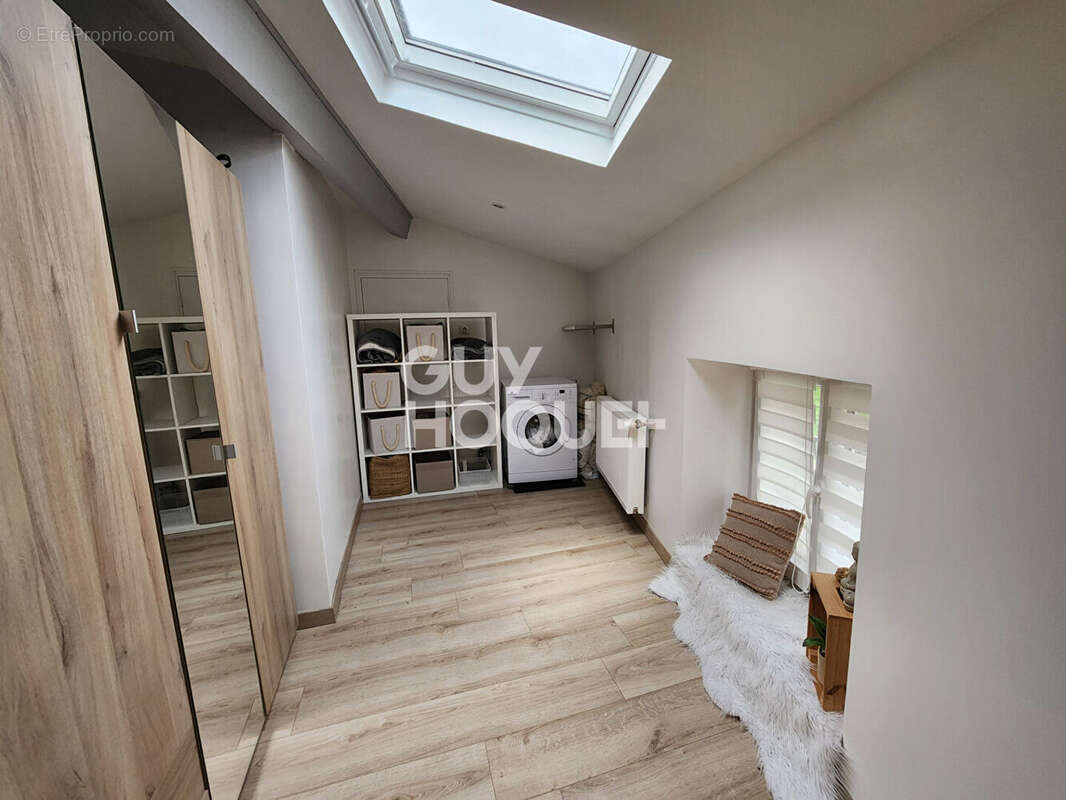 Maison à SAINT-MARTIN-LA-PLAINE