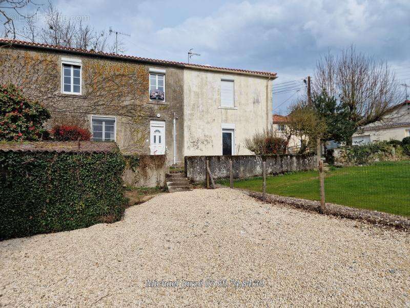 Appartement à POUZAUGES