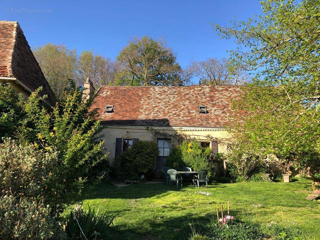 Maison à SAINT-CAPRAISE-DE-LALINDE