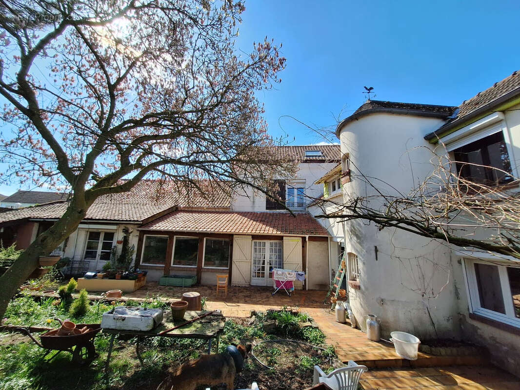 Maison à MAISNIL-LES-RUITZ