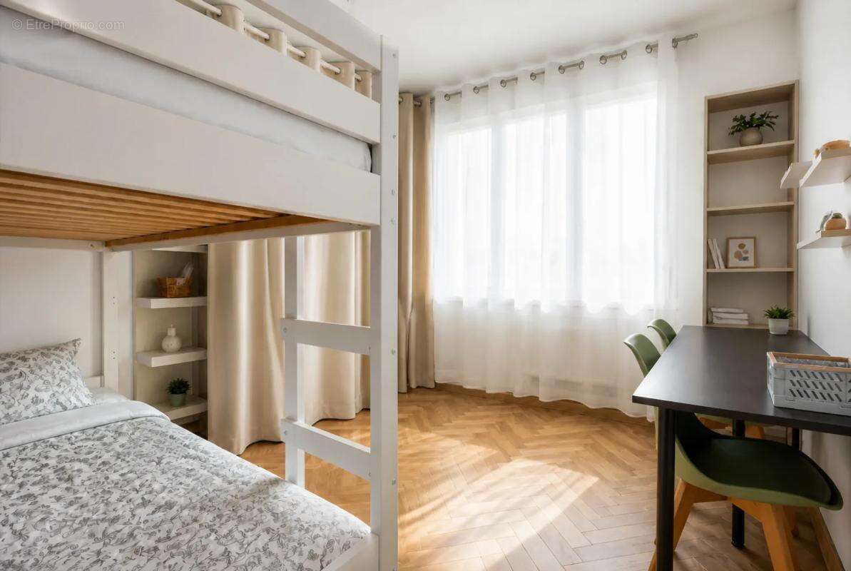 Appartement T3 - 73 m² - Saint-Genis-Laval - photo 6