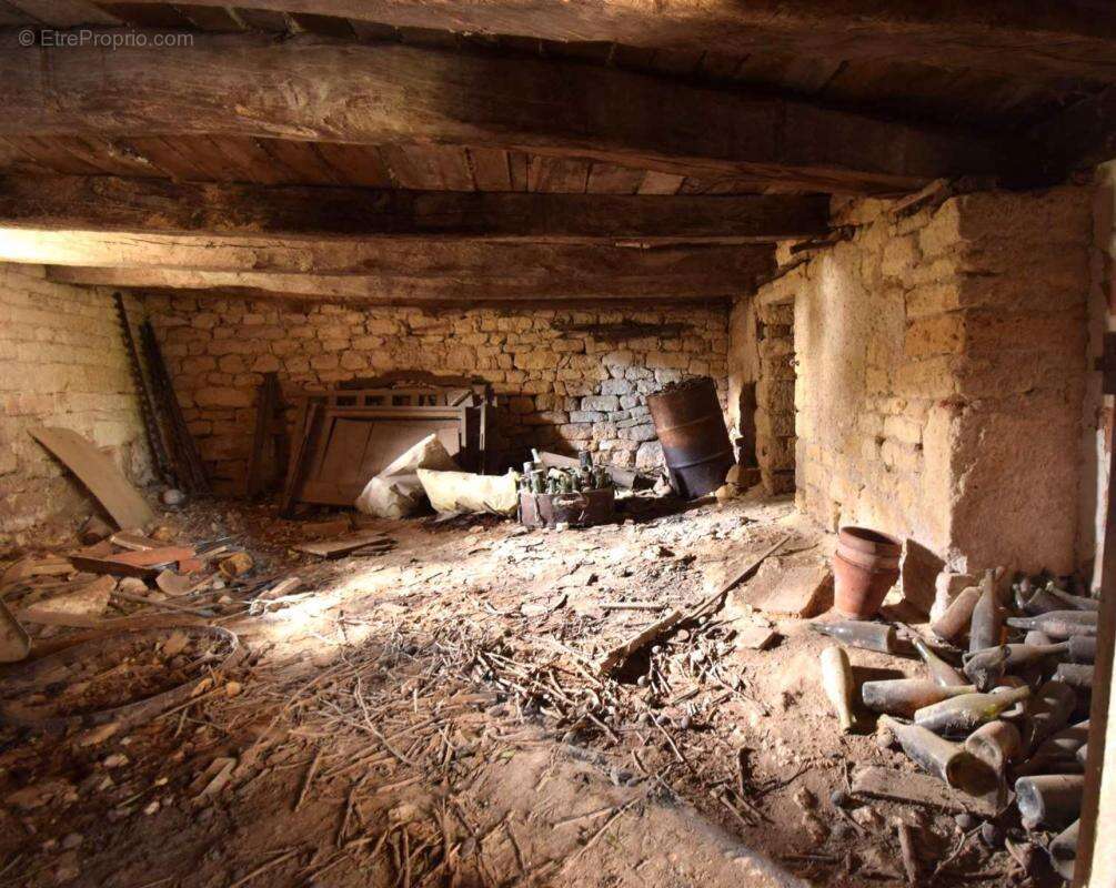 Maison à FRAUSSEILLES